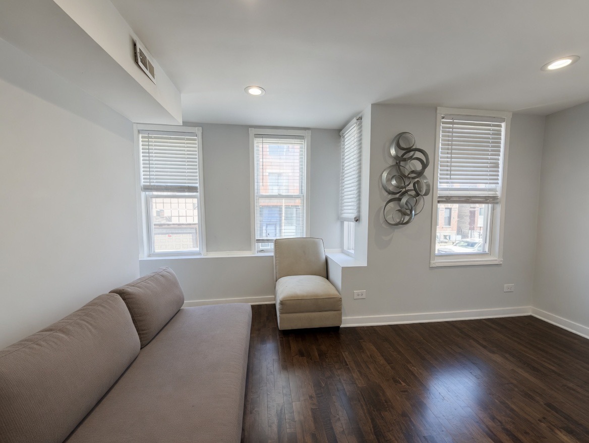 1849 W Augusta Boulevard 2
