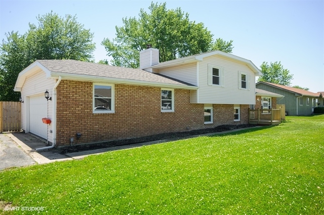 Photo 1 of 25 — 1367 Armour Road, Bradley, IL 60915