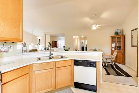 Tiny photo for 6648 Weather Hill Drive, Willowbrook, IL 60527 (MLS # 12496085)