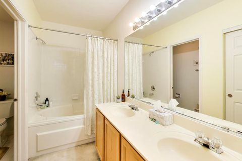 Tiny photo for 6648 Weather Hill Drive, Willowbrook, IL 60527 (MLS # 12496085)