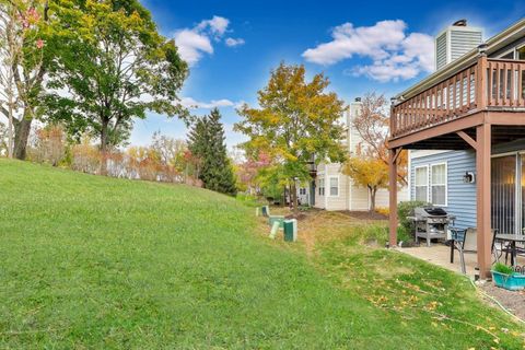 Tiny photo for 6648 Weather Hill Drive, Willowbrook, IL 60527 (MLS # 12496085)