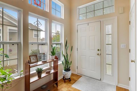 Tiny photo for 6648 Weather Hill Drive, Willowbrook, IL 60527 (MLS # 12496085)