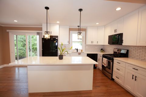 Tiny photo for 9012 W 89th Street, Hickory Hills, IL 60457 (MLS # 12470552)