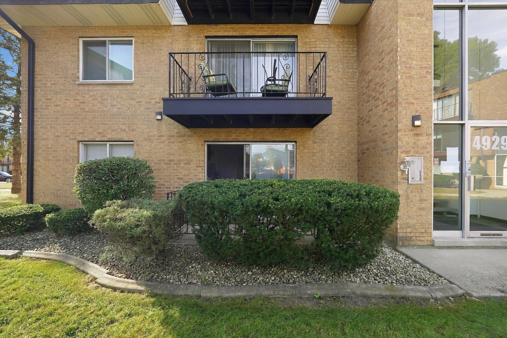 4929 W 109th Street 101