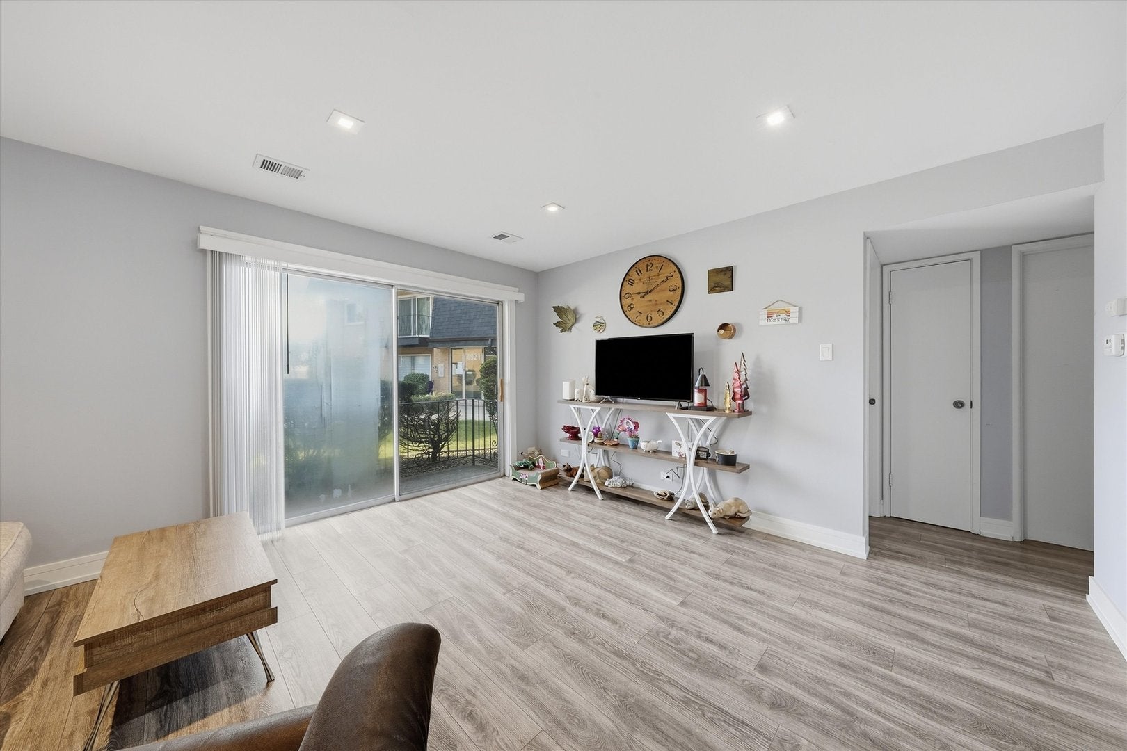 4929 W 109th Street 101