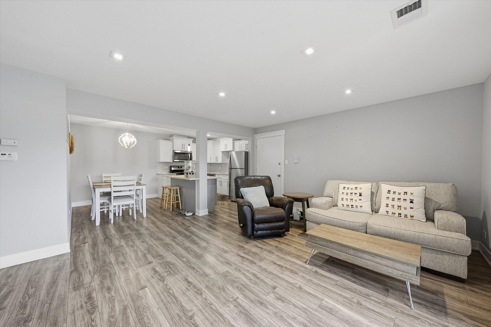 4929 W 109th Street 101