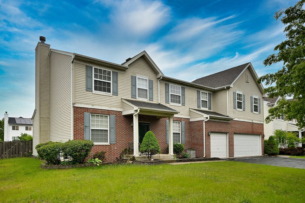 Photo for 327 Gregory M Sears Drive, Gilberts, IL 60136 (MLS # 12388780)