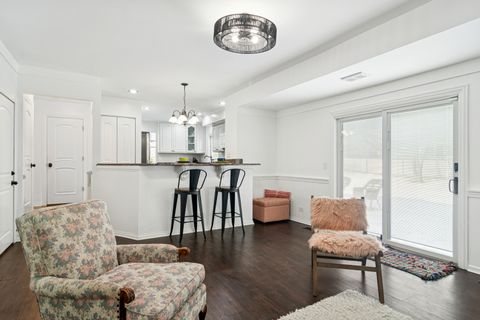 Tiny photo for 1318 Gail Drive, Buffalo Grove, IL 60089 (MLS # 12566144)