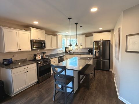 Tiny photo for 1981 Stapleton Road, New Lenox, IL 60451 (MLS # 12499694)