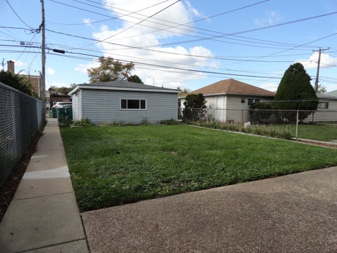 Tiny photo for 1410 Maple Avenue #2, Berwyn, IL 60402 (MLS # 12782510)
