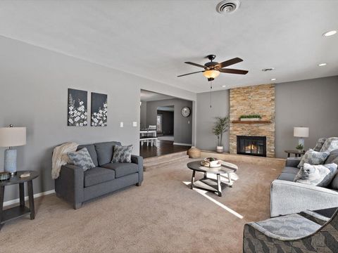 Tiny photo for 8210 Ridgewood Road, RockIsland, IL 61201 (MLS # 100000029)