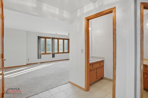 Tiny photo for 5013 180TH Street, Country Club Hills, IL 60478 (MLS # 12380235)