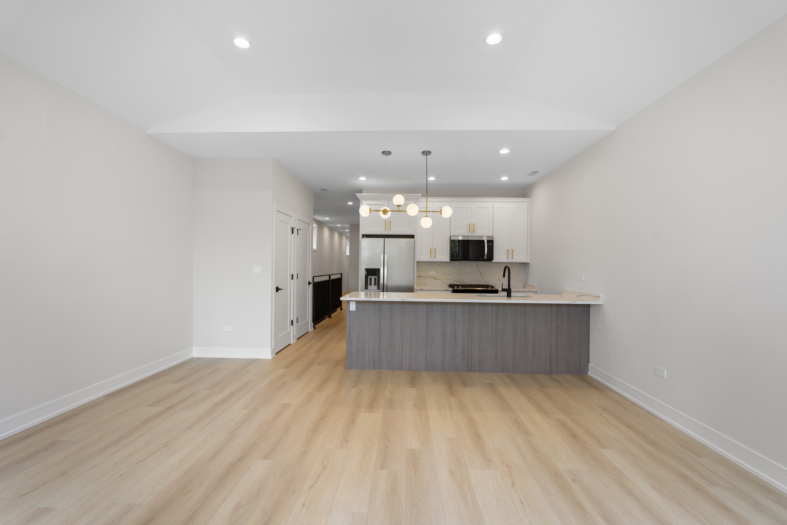 5008 S Prairie Avenue