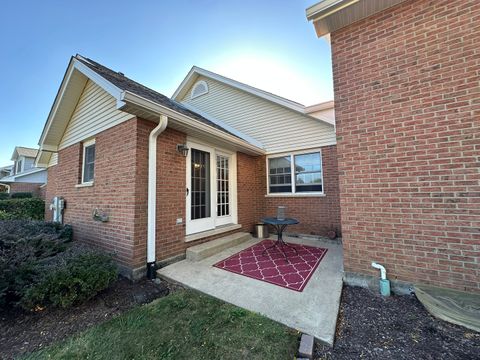 Tiny photo for 8533 Sandalwood Drive, Darien, IL 60561 (MLS # 12512376)