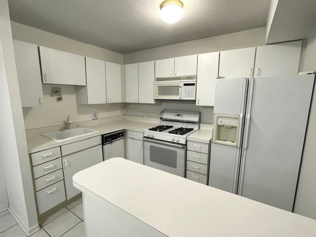 230 E Ontario Street 2405