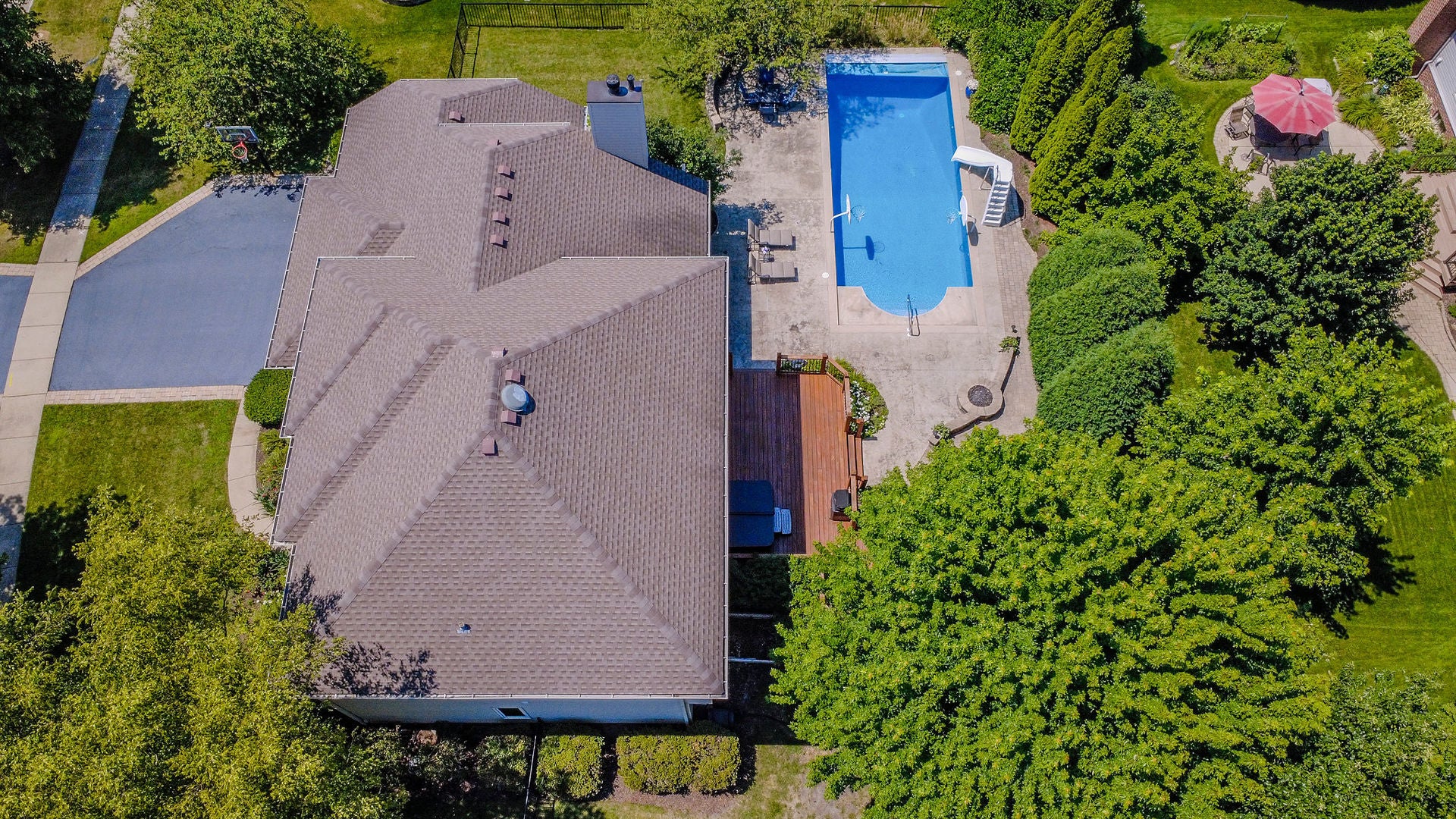 2780 Freeland Circle
