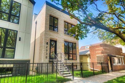 Photo of 2938 N Leavitt Street, Chicago, IL 60618 (MLS # 12591898)
