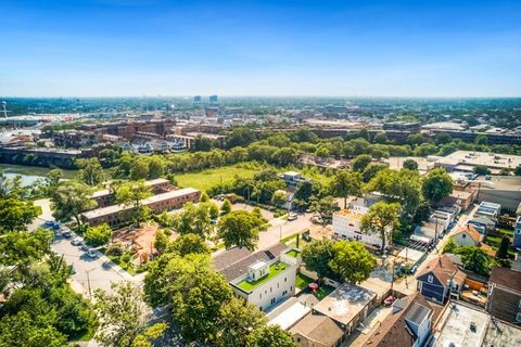 Tiny photo for 2938 N Leavitt Street, Chicago, IL 60618 (MLS # 12591898)