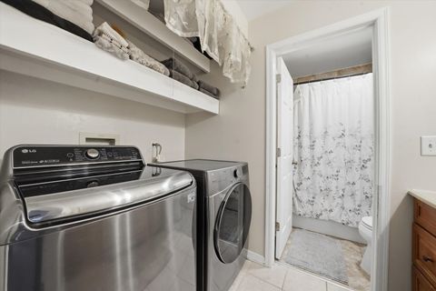 Tiny photo for 1625 Powder Horn Drive, Algonquin, IL 60102 (MLS # 12595442)