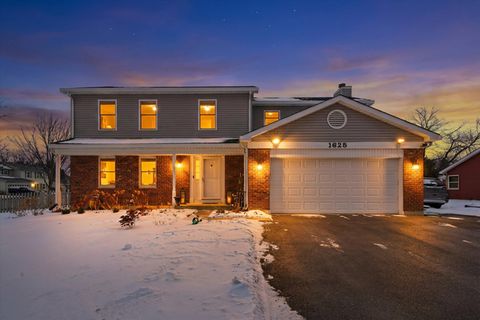 Photo of 1625 Powder Horn Drive, Algonquin, IL 60102 (MLS # 12595442)
