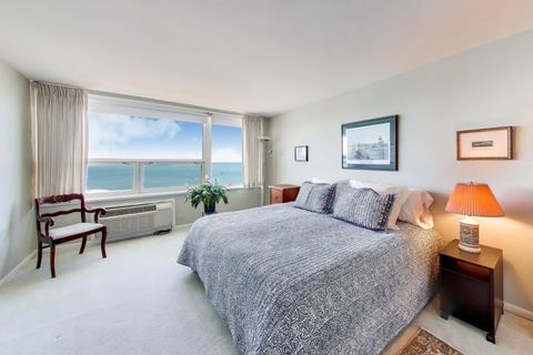 Tiny photo for 1630 N Sheridan Road #7K, Wilmette, IL 60091 (MLS # 12588255)