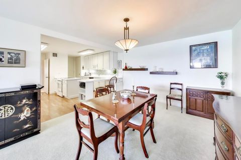 Tiny photo for 1630 N Sheridan Road #7K, Wilmette, IL 60091 (MLS # 12588255)