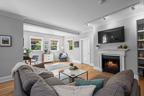 Tiny photo for 1504 W Cullom Avenue #G, Chicago, IL 60613 (MLS # 12645722)