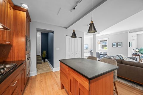Tiny photo for 1504 W Cullom Avenue #G, Chicago, IL 60613 (MLS # 12645722)