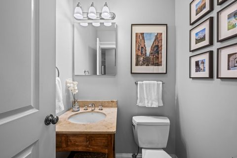 Tiny photo for 1504 W Cullom Avenue #G, Chicago, IL 60613 (MLS # 12645722)