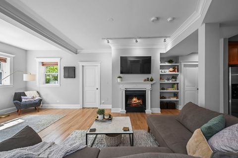 Tiny photo for 1504 W Cullom Avenue #G, Chicago, IL 60613 (MLS # 12645722)
