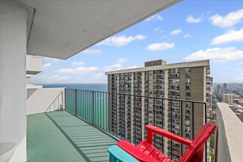 Tiny photo for 6033 N Sheridan Road #37L, Chicago, IL 60660 (MLS # 12467826)