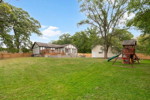 Tiny photo for 17W201 Red Oak Avenue, Addison, IL 60101 (MLS # 12494222)