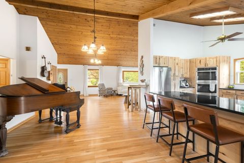 Tiny photo for 17W201 Red Oak Avenue, Addison, IL 60101 (MLS # 12494222)