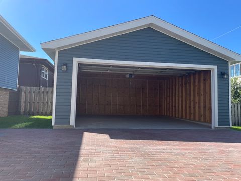 Tiny photo for 13912 S MANISTEE Avenue, Burnham, IL 60633 (MLS # 12459217)