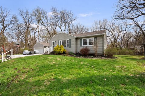 Tiny photo for 1612 31st Street A, Moline, IL 61265 (MLS # 12610125)