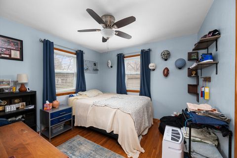 Tiny photo for 1612 31st Street A, Moline, IL 61265 (MLS # 12610125)