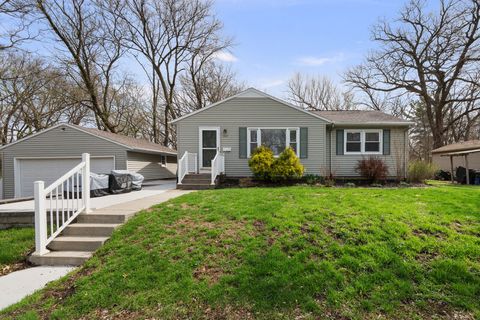 Photo of 1612 31st Street A, Moline, IL 61265 (MLS # 12610125)