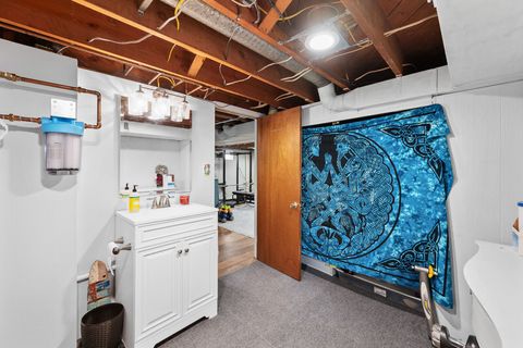 Tiny photo for 1612 31st Street A, Moline, IL 61265 (MLS # 12610125)