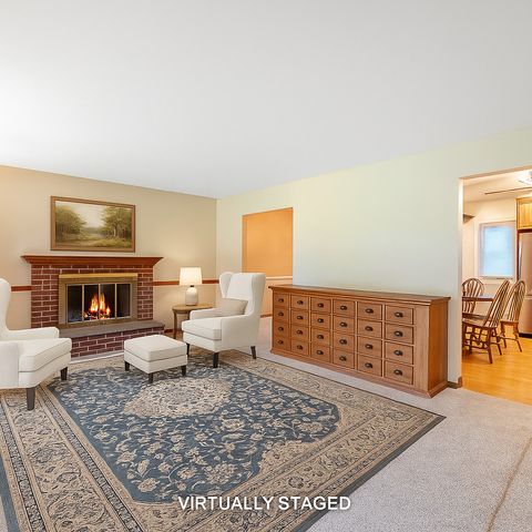 Tiny photo for 3S240 Burr Oak Drive, Glen Ellyn, IL 60137 (MLS # 12509026)