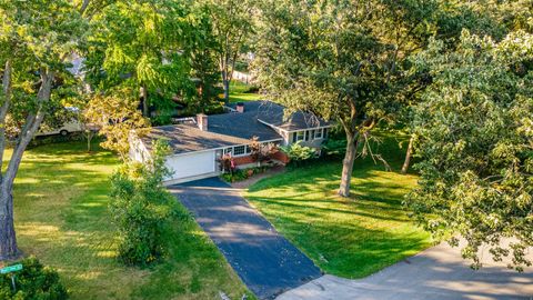 Tiny photo for 3S240 Burr Oak Drive, Glen Ellyn, IL 60137 (MLS # 12509026)