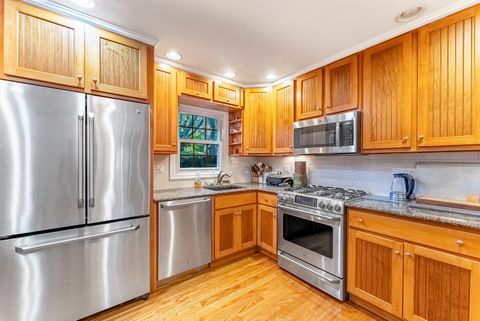 Tiny photo for 3S240 Burr Oak Drive, Glen Ellyn, IL 60137 (MLS # 12509026)