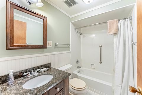 Tiny photo for 3S240 Burr Oak Drive, Glen Ellyn, IL 60137 (MLS # 12509026)