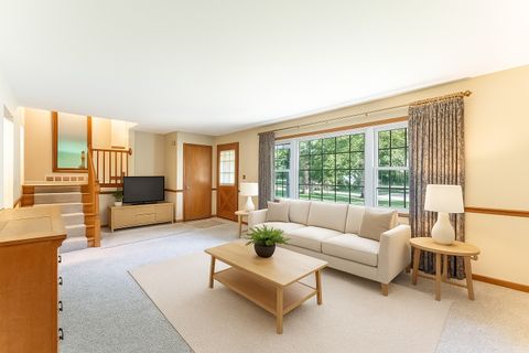 Tiny photo for 3S240 Burr Oak Drive, Glen Ellyn, IL 60137 (MLS # 12509026)