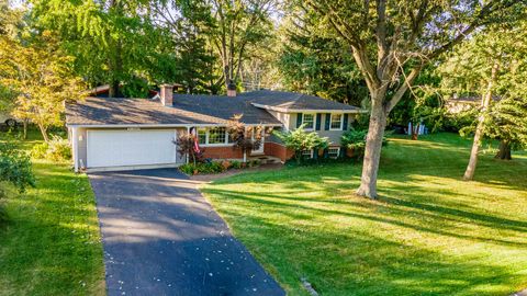 Tiny photo for 3S240 Burr Oak Drive, Glen Ellyn, IL 60137 (MLS # 12509026)