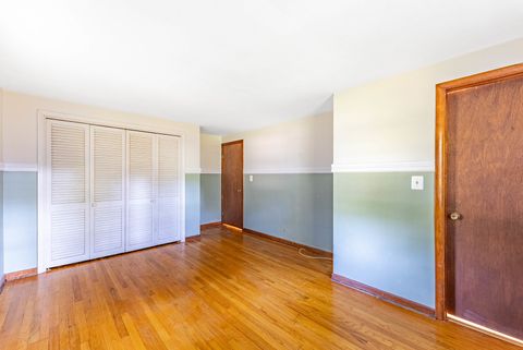 Tiny photo for 3S240 Burr Oak Drive, Glen Ellyn, IL 60137 (MLS # 12509026)