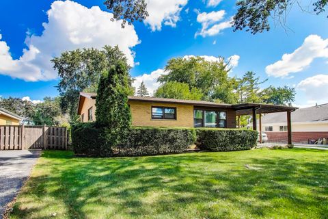 Tiny photo for 315 N Drury Lane, Arlington Heights, IL 60004 (MLS # 12507864)