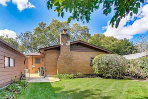 Tiny photo for 315 N Drury Lane, Arlington Heights, IL 60004 (MLS # 12507864)