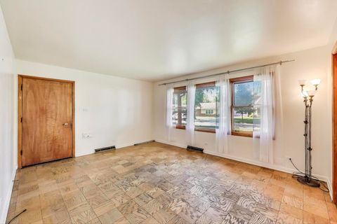 Tiny photo for 315 N Drury Lane, Arlington Heights, IL 60004 (MLS # 12507864)