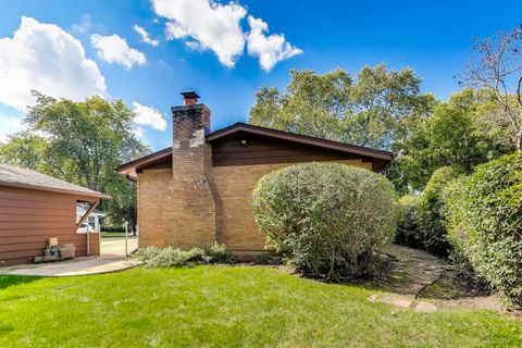 Tiny photo for 315 N Drury Lane, Arlington Heights, IL 60004 (MLS # 12507864)