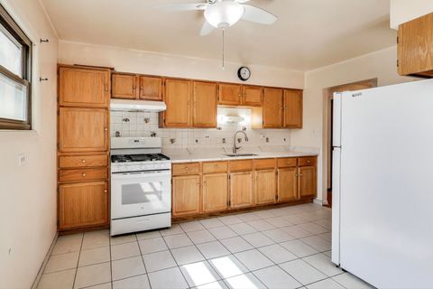 Tiny photo for 315 N Drury Lane, Arlington Heights, IL 60004 (MLS # 12507864)